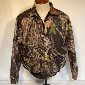 Woolrich Vintage Mossy Oak Camouflage Hunting Jacket men’ size medium.